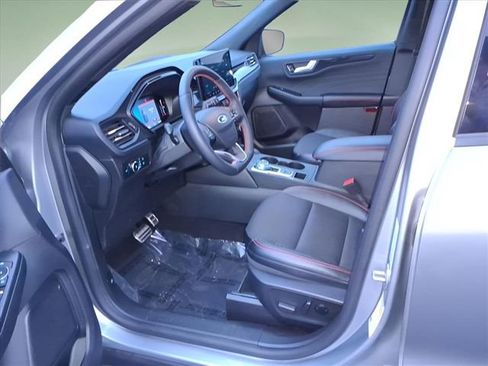 Used 2024 Ford Escape ST-Line Select w/ Tech Pack #1 image 11