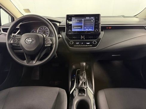 Used 2021 Toyota Corolla LE FWD image 21