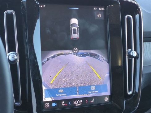 Used 2023 Volvo XC40 B5 Ultimate w/ Protection Package Premier image 29