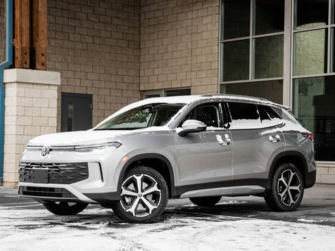 New 2026 Volkswagen Tiguan SE image 1