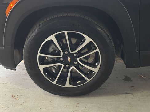 Used 2025 Chevrolet TrailBlazer LT image 28