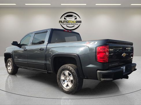 Used 2018 Chevrolet Silverado 1500 LT w/ Texas Edition image 5