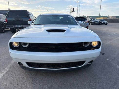 Used 2022 Dodge Challenger R/T RWD image 2