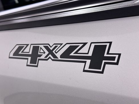 Used 2019 Chevrolet Colorado W/T w/ Custom Special Edition image 69