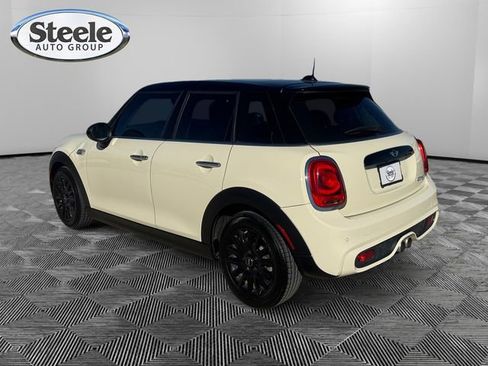 Used 2018 MINI Cooper S image 3