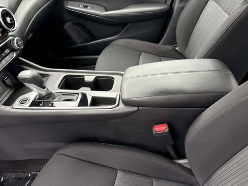 Used 2025 Nissan Sentra SV w/ All-Weather Package FWD image 16