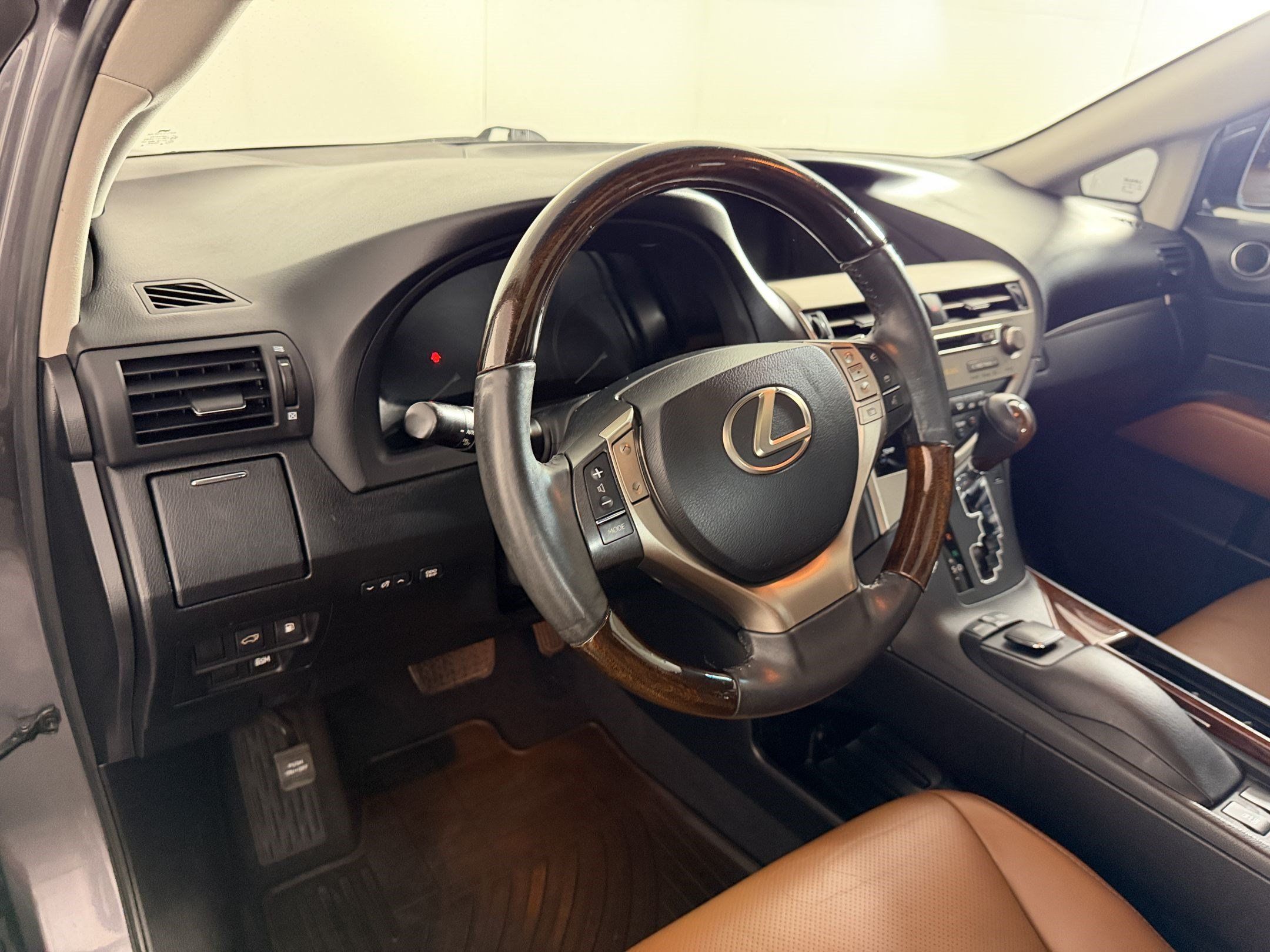 Used 2013 Lexus RX 350 FWD w/ Navigation Pkg image 4