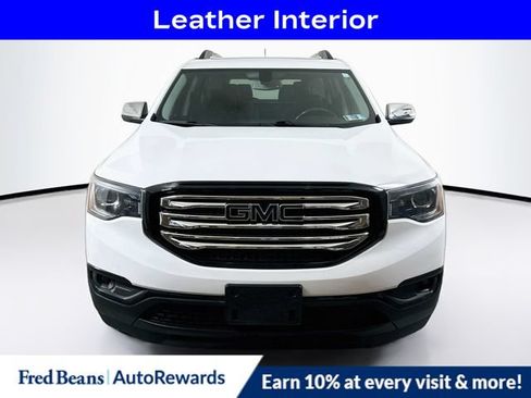 Used 2019 GMC Acadia SLT w/ Black Edition FWD image 2