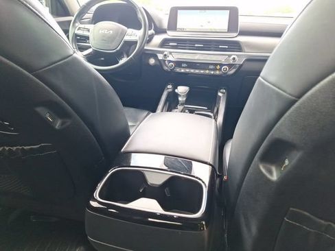 Used 2022 Kia Telluride S FWD image 31