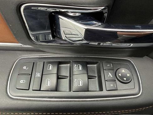 Used 2017 RAM 1500 Laramie Longhorn image 19