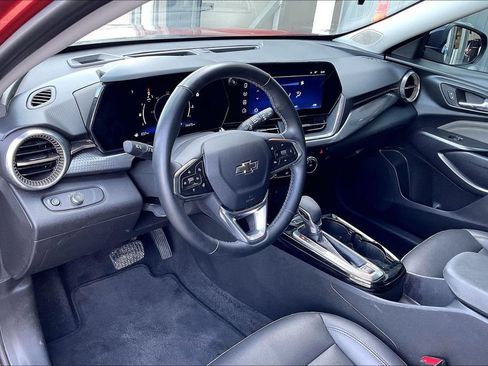 Used 2024 Chevrolet Trax ACTIV w/ Driver Confidence Package FWD image 14