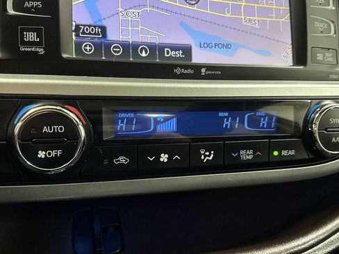 Used 2015 Toyota Highlander Limited Platinum image 21