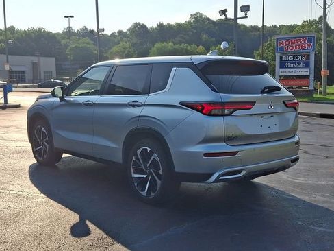 Used 2022 Mitsubishi Outlander SE AWD/4WD image 4