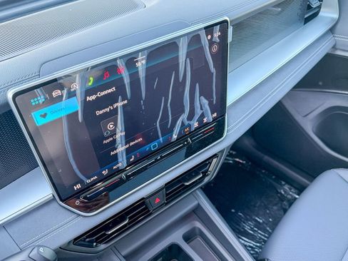 New 2026 Volkswagen Tiguan SE R-Line FWD image 20