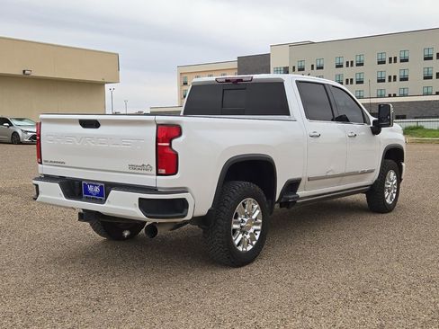 Used 2024 Chevrolet Silverado 3500 High Country w/ High Country Premium Package AWD/4WD image 5