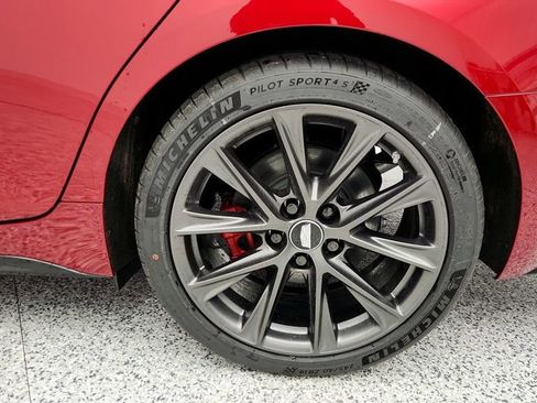 Used 2025 Cadillac CT5 V image 9