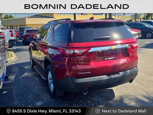 Used 2021 Chevrolet Traverse LT image 4