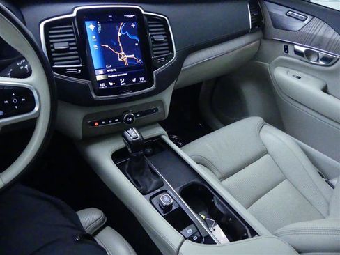 Used 2022 Volvo XC90 T6 Inscription AWD/4WD image 13