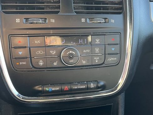 Used 2019 Dodge Grand Caravan GT image 41