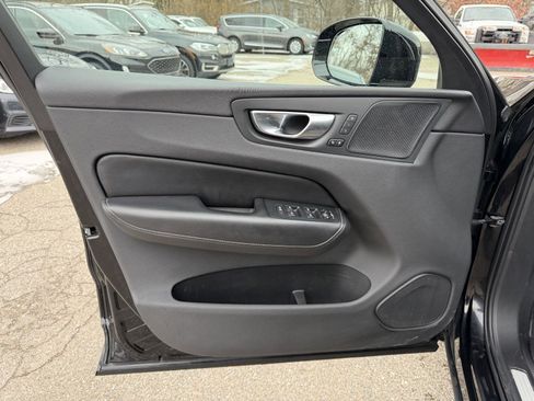 Used 2019 Volvo XC60 T6 Inscription w/ Protection Package Premier image 8