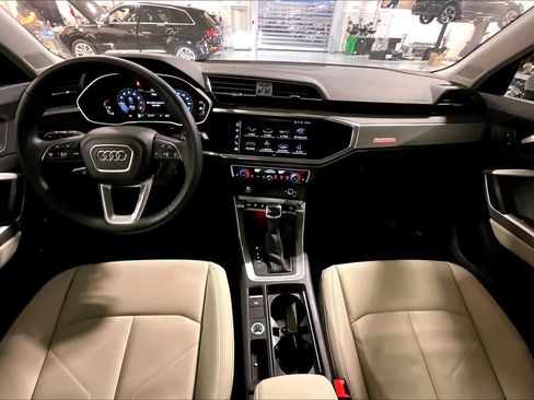 Used 2025 Audi Q3 2.0T Premium Plus w/ Premium Plus Package image 13