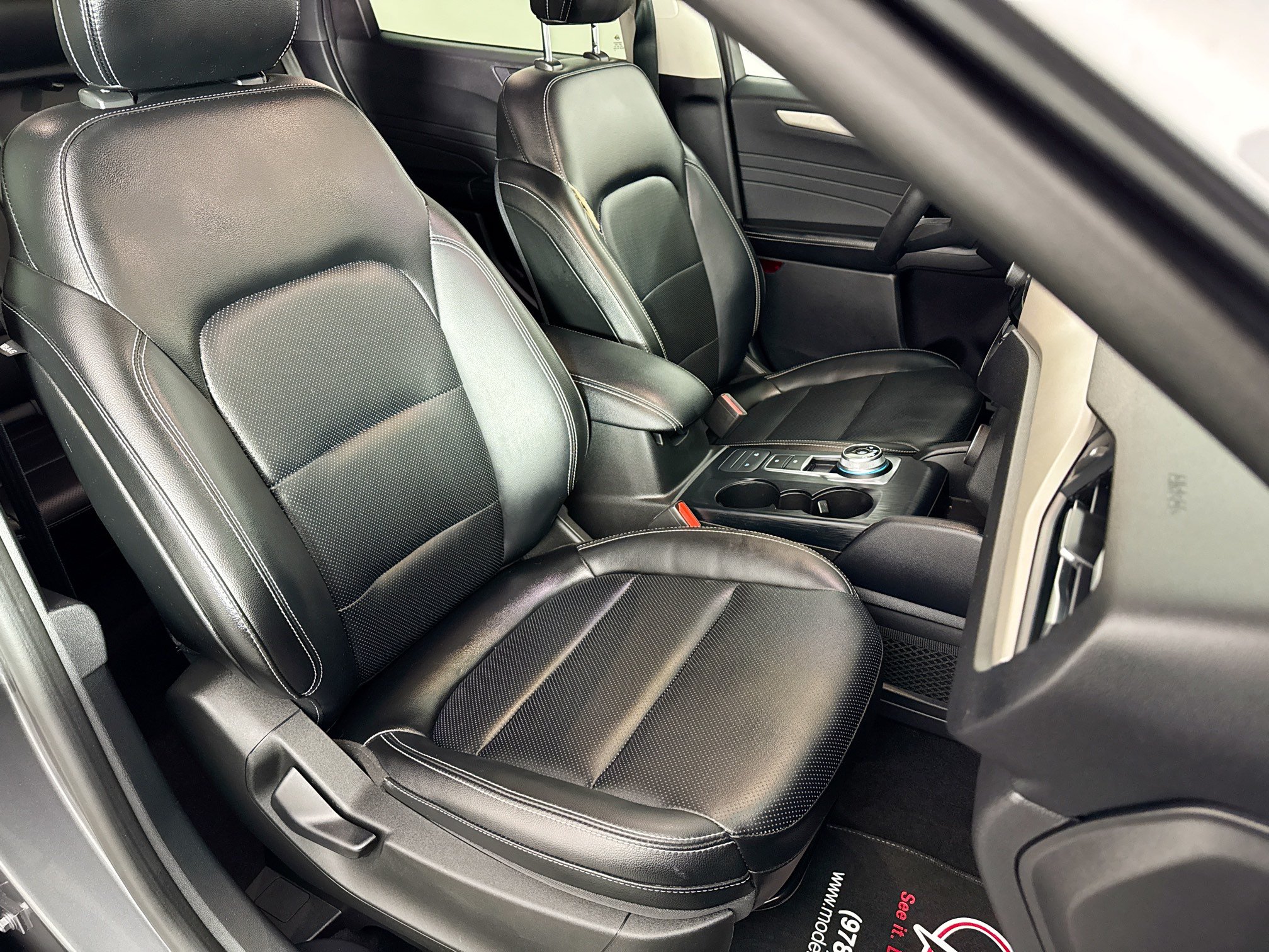 Used 2022 Ford Escape SEL AWD/4WD image 38