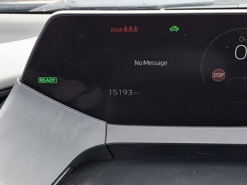 Used 2025 Toyota Prius XLE image 19