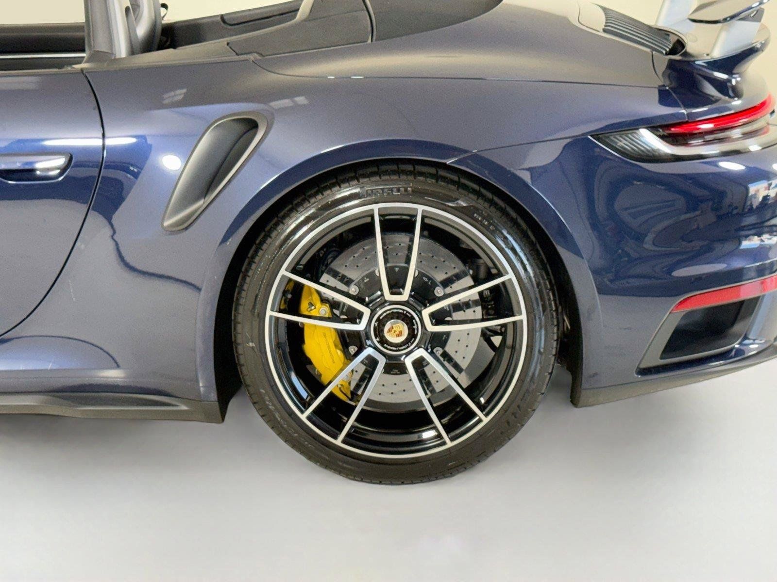 Used 2021 Porsche 911 Turbo S AWD/4WD image 36