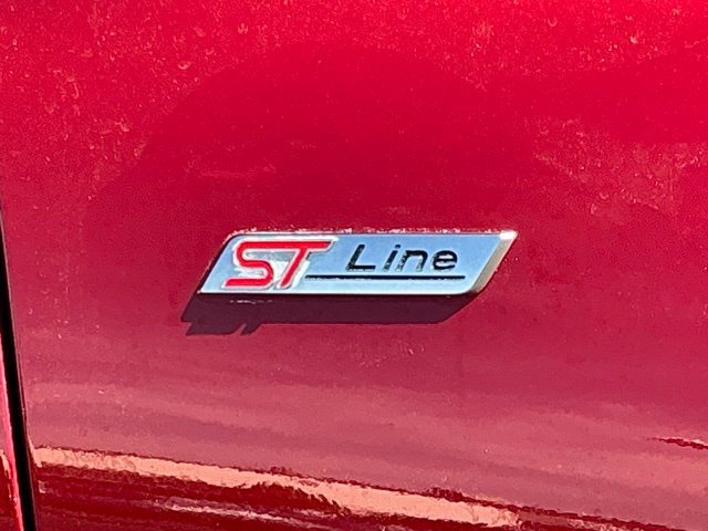 Used 2025 Ford Escape ST-Line Select AWD/4WD image 12