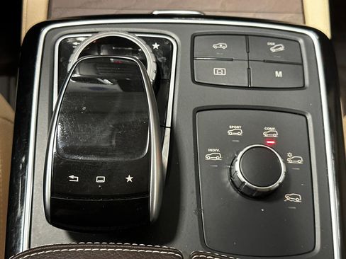 Used 2017 Mercedes-Benz GLS 450 4MATIC image 44