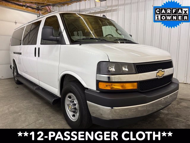 Used 2025 Chevrolet Express 3500 LT w/ LT Preferred Equipment Group RWD image 1