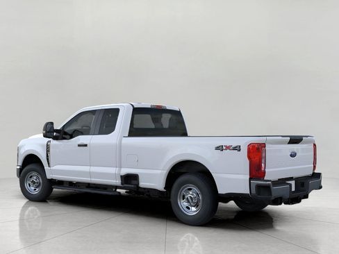 New 2026 Ford F250 XL w/ XL Driver Assist Package AWD/4WD image 4