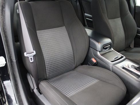 Used 2023 Dodge Charger SXT RWD image 27