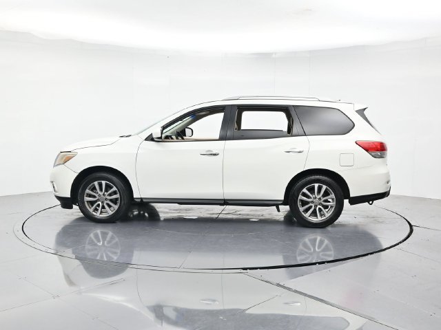 Used 2016 Nissan Pathfinder SV FWD image 7