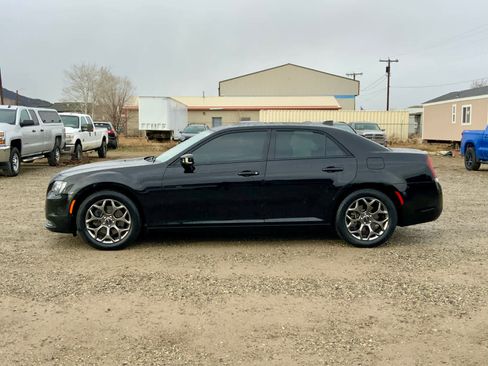 Used 2017 Chrysler 300 S w/ 300S Premium Group image 2