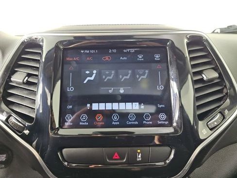 Certified 2022 Jeep Cherokee Limited w/ Mopar Interior Package image 21