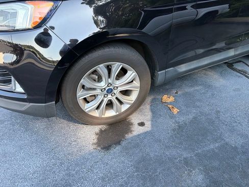 Used 2022 Ford Edge Titanium w/ Equipment Group 301A AWD/4WD image 3