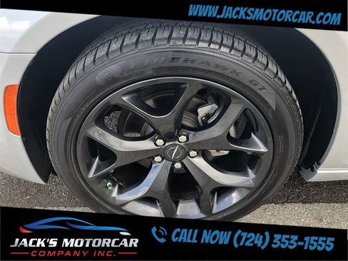 Used 2022 Chrysler 300 Touring w/ Sport Appearance Package image 32