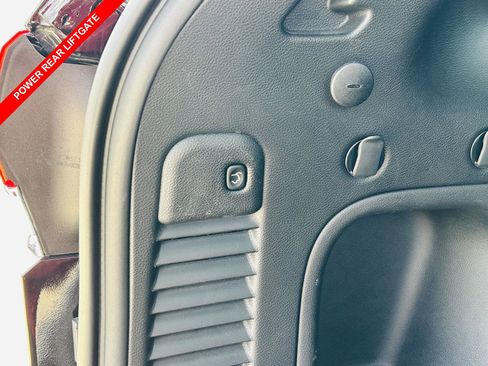 Used 2021 Jeep Grand Cherokee Limited w/ Luxury Group II image 13