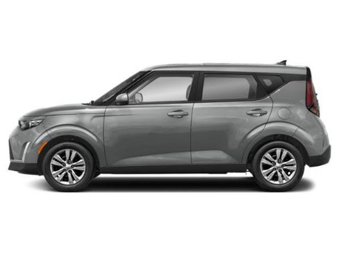 Used 2023 Kia Soul LX FWD image 3