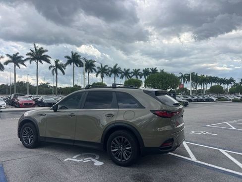 Used 2025 MAZDA CX-70 3.3 Turbo w/ Preferred Package AWD/4WD image 18