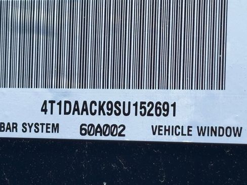 Certified 2025 Toyota Camry LE w/ Convenience Package image 31