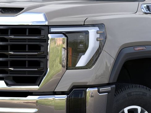 New 2026 GMC Sierra 3500 Pro image 10