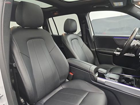 Used 2022 Mercedes-Benz GLB 250 4MATIC image 50