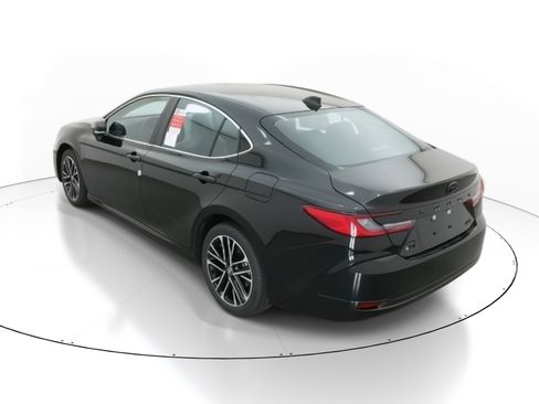 New 2026 Toyota Camry XLE AWD/4WD image 5