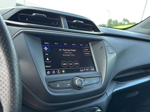 Used 2023 Chevrolet TrailBlazer RS image 21