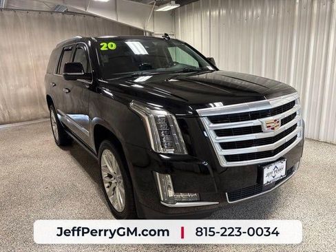 Used 2020 Cadillac Escalade Premium Luxury AWD/4WD image 2