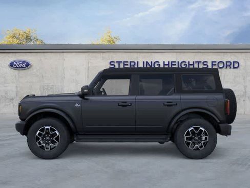 New 2025 Ford Bronco Outer Banks w/ Matte Film Protection Package AWD/4WD image 3