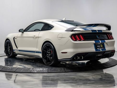 Used 2020 Ford Mustang Shelby GT350R w/ GT350R Equipment Group 920A RWD image 12