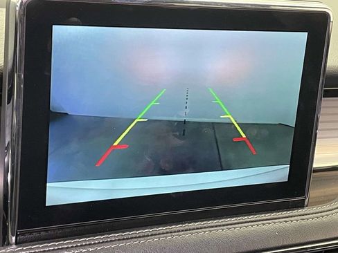 Used 2021 Lincoln Corsair AWD w/ Premium Package image 30